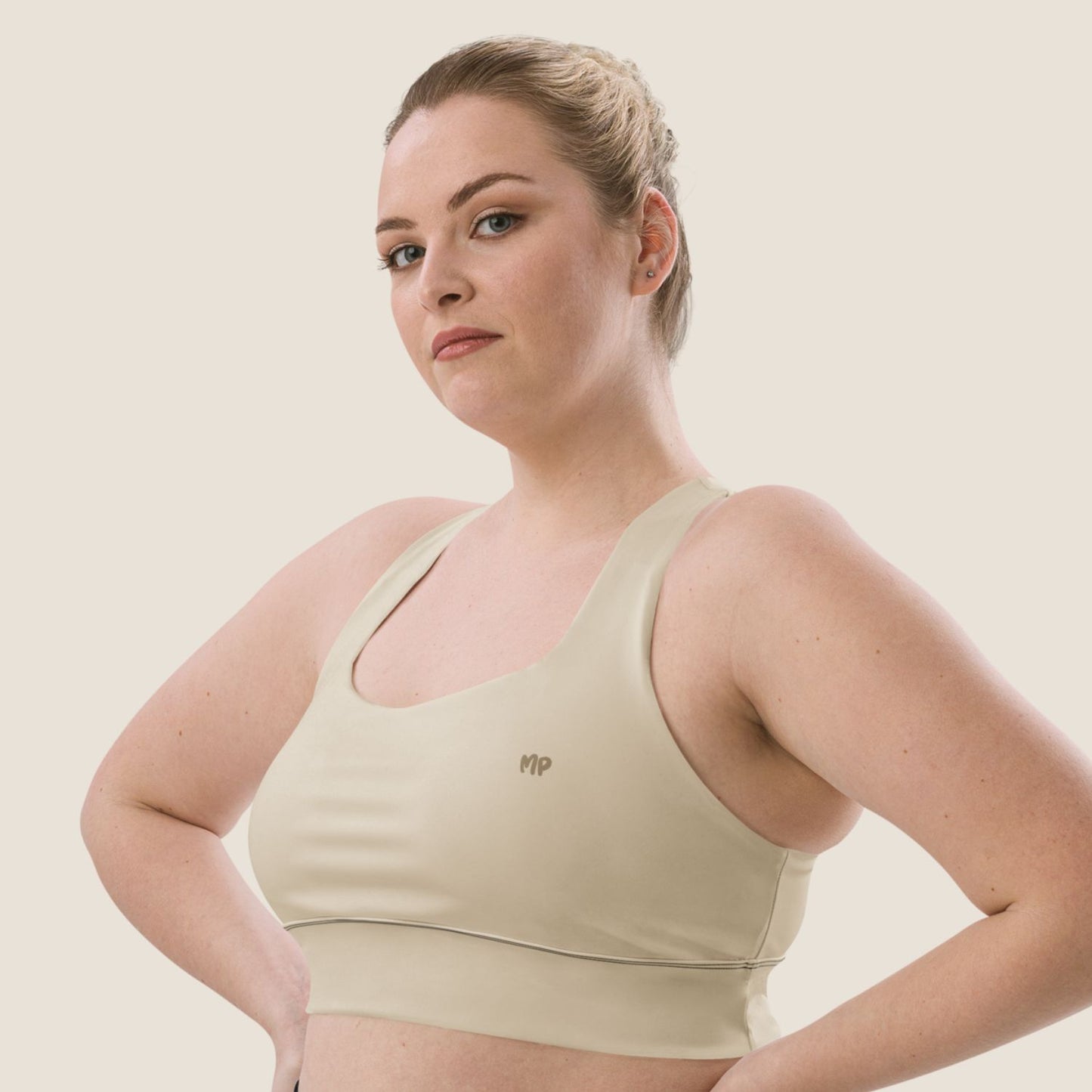 CALM MOVE Top in desert beige, minimal sustainable activewear by Miss Piggy – Soulwear.