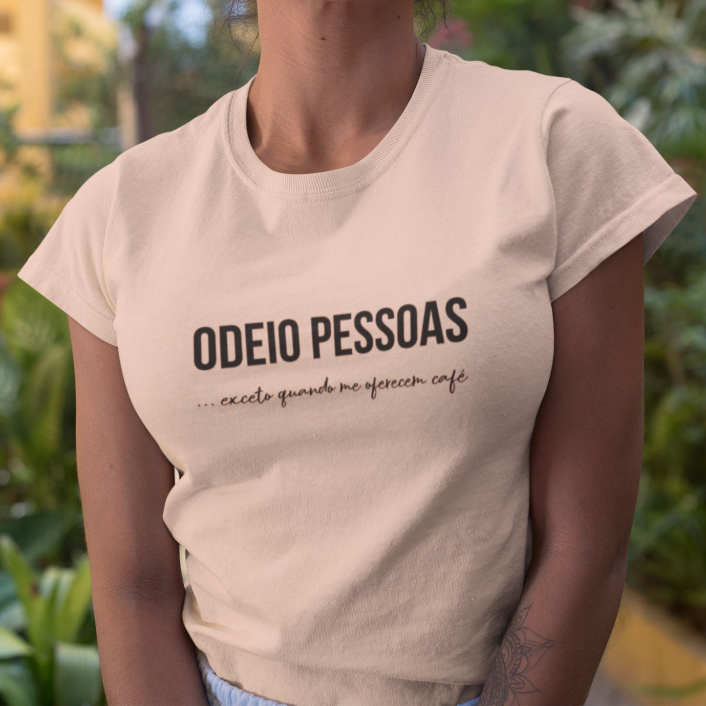 ODEIO PESSOAS (cafe) organic t-shirt in peach