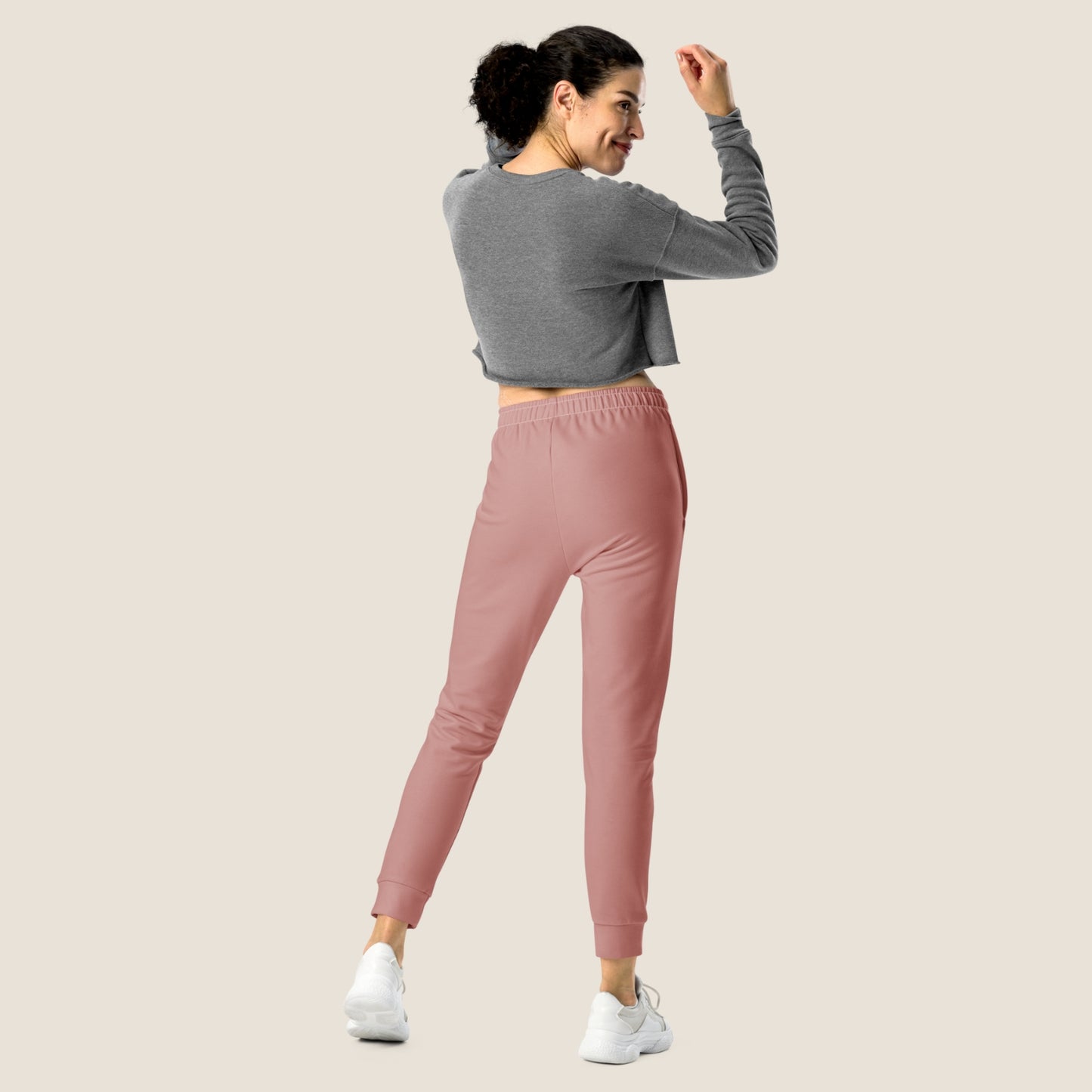 recycled woman jogger in rose tan