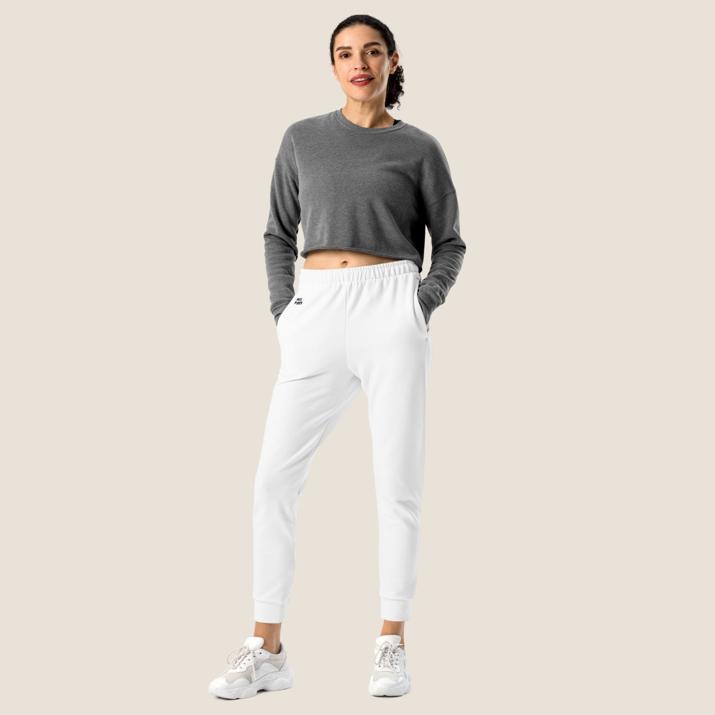 recycled woman jogger in white