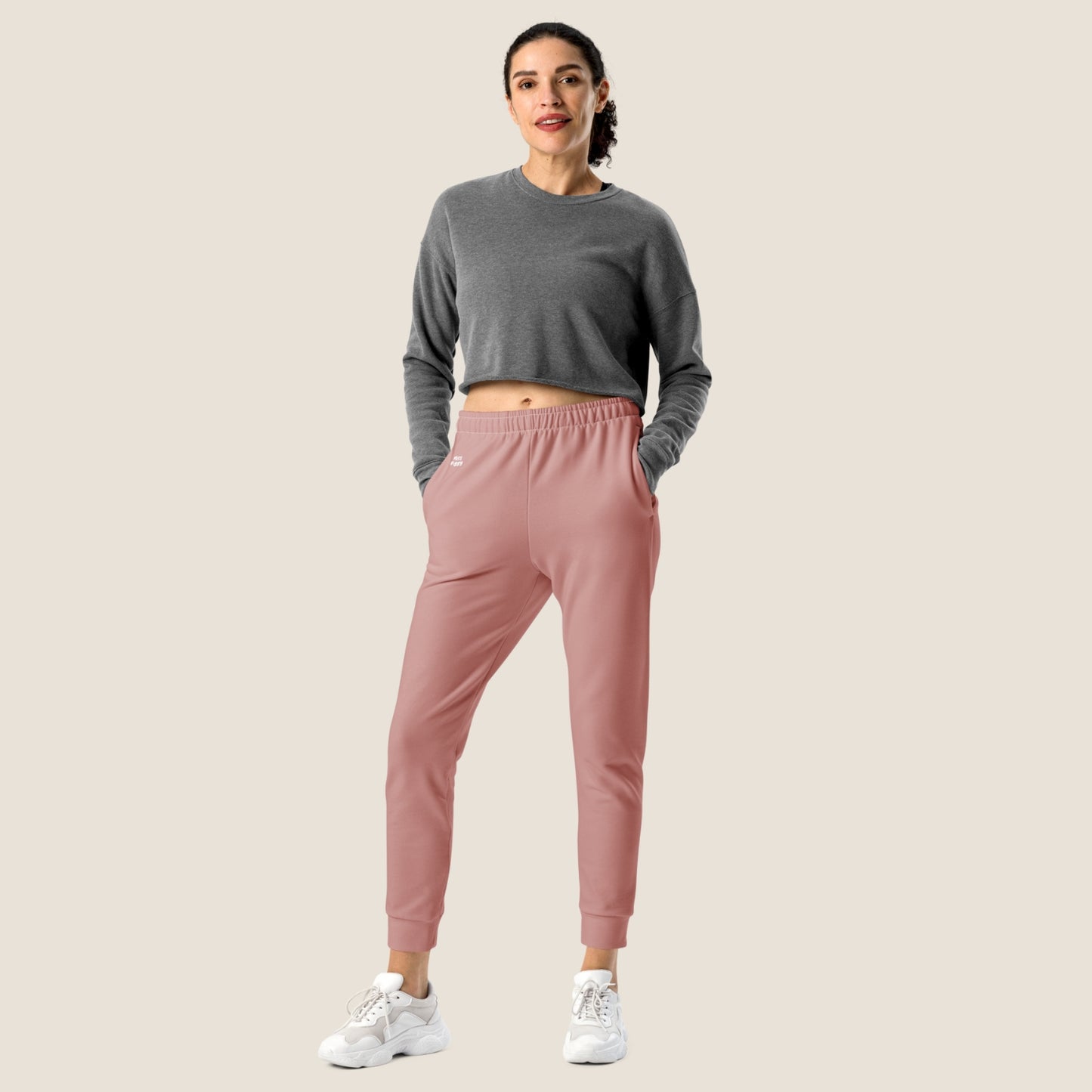 recycled woman jogger in rose tan
