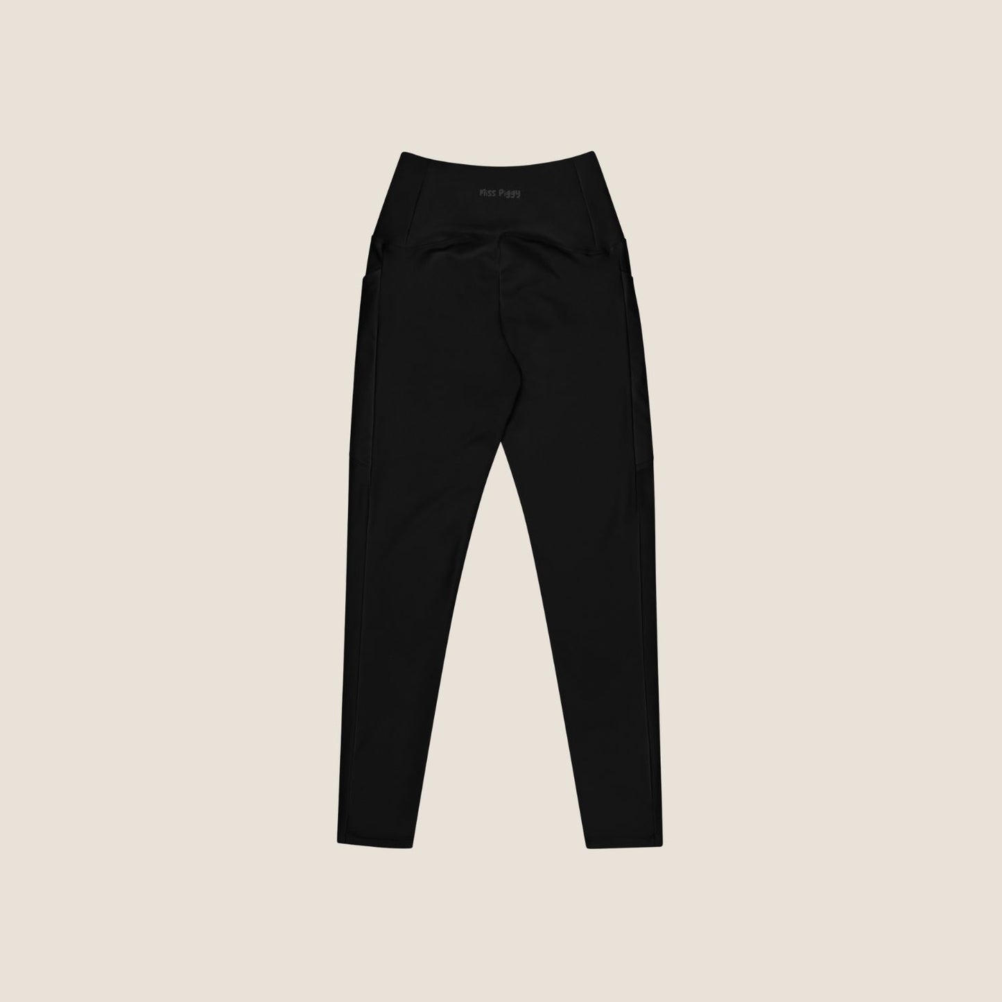 CALM MOVE Leggings in black, soft recycled fabric made for calm energy.