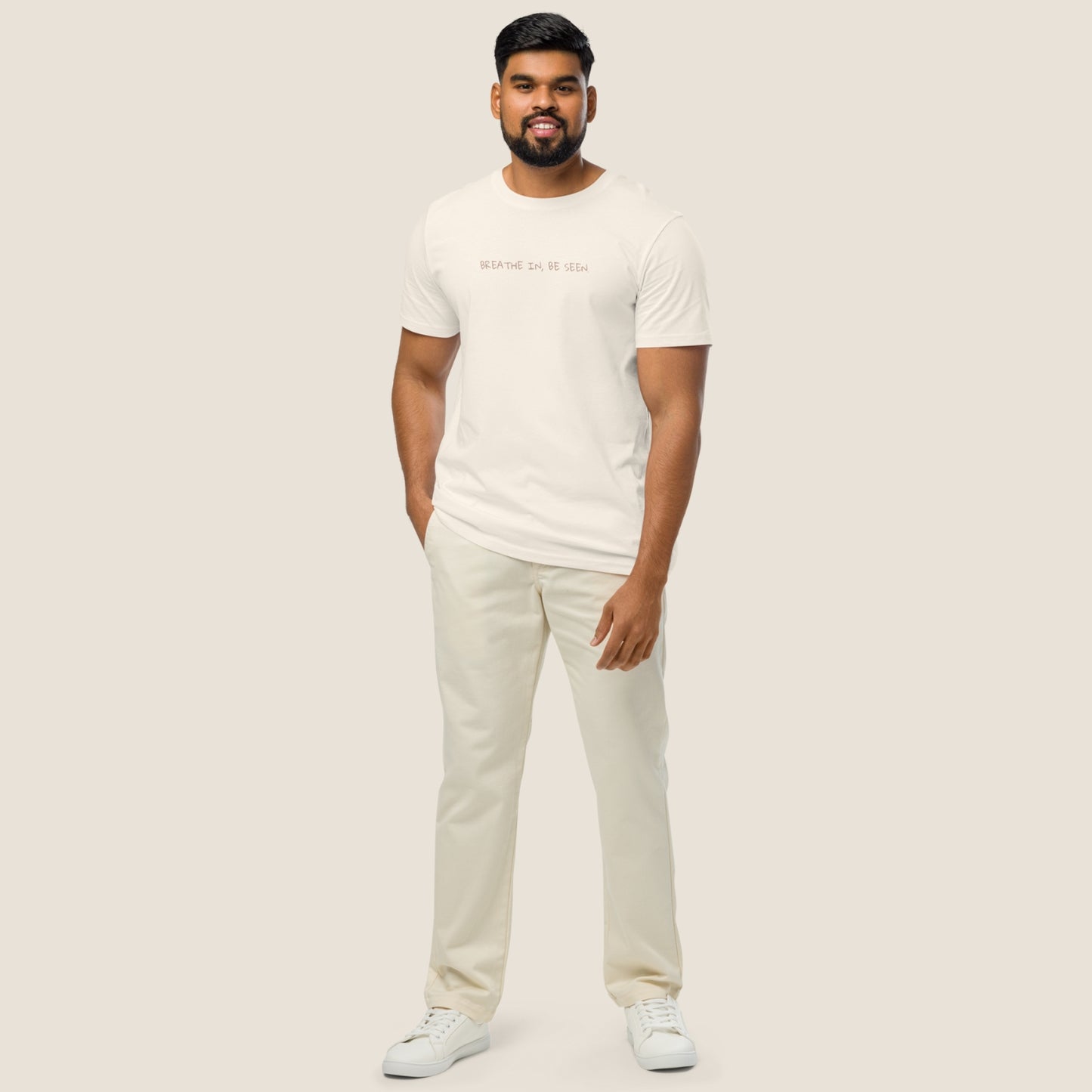 Unisex vintage white t-shirt with in organic cotton.