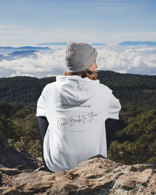 COME BACK Organic Hoodie in white with burgundy print, sustainable comfort made from organic cotton.