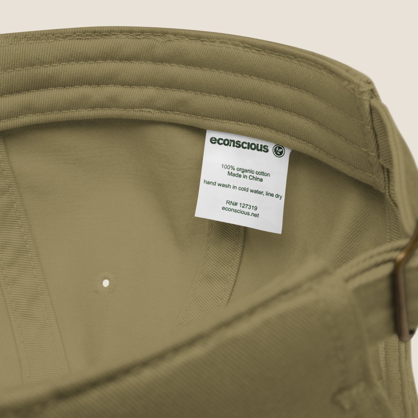 GRACE organic cap by Miss Piggy – sustainable soulwear accessory in jungle green