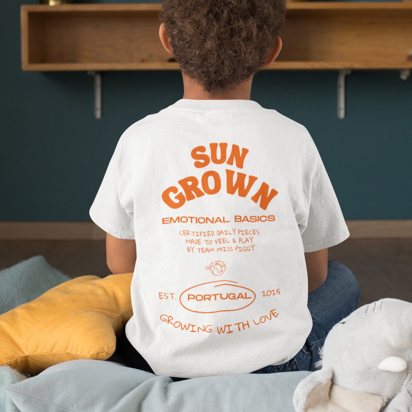 SUN GROW kids organic t-shirt by Miss Piggy – Soulwear Kids tee in white and orange print