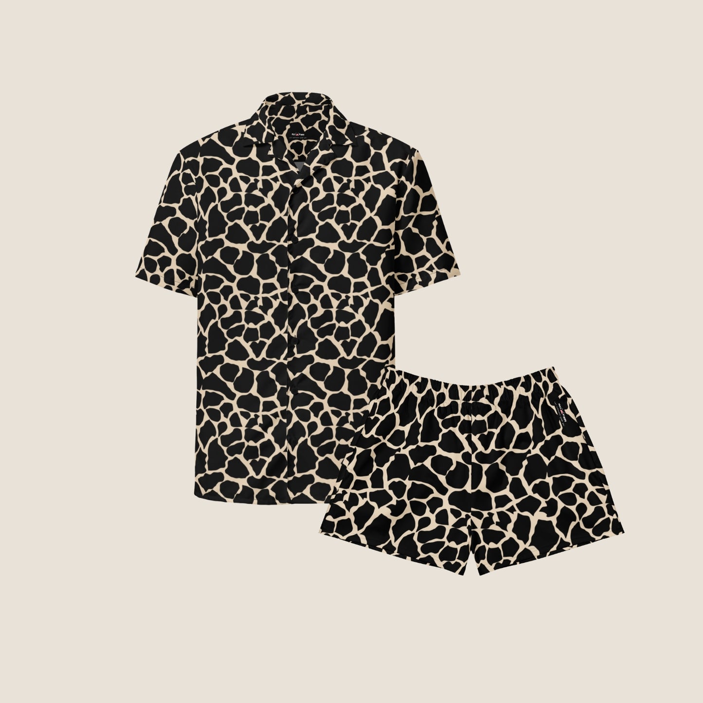 UNSEEN recycled shirt and shorts by Miss Piggy – featherlight soulwear capsule set