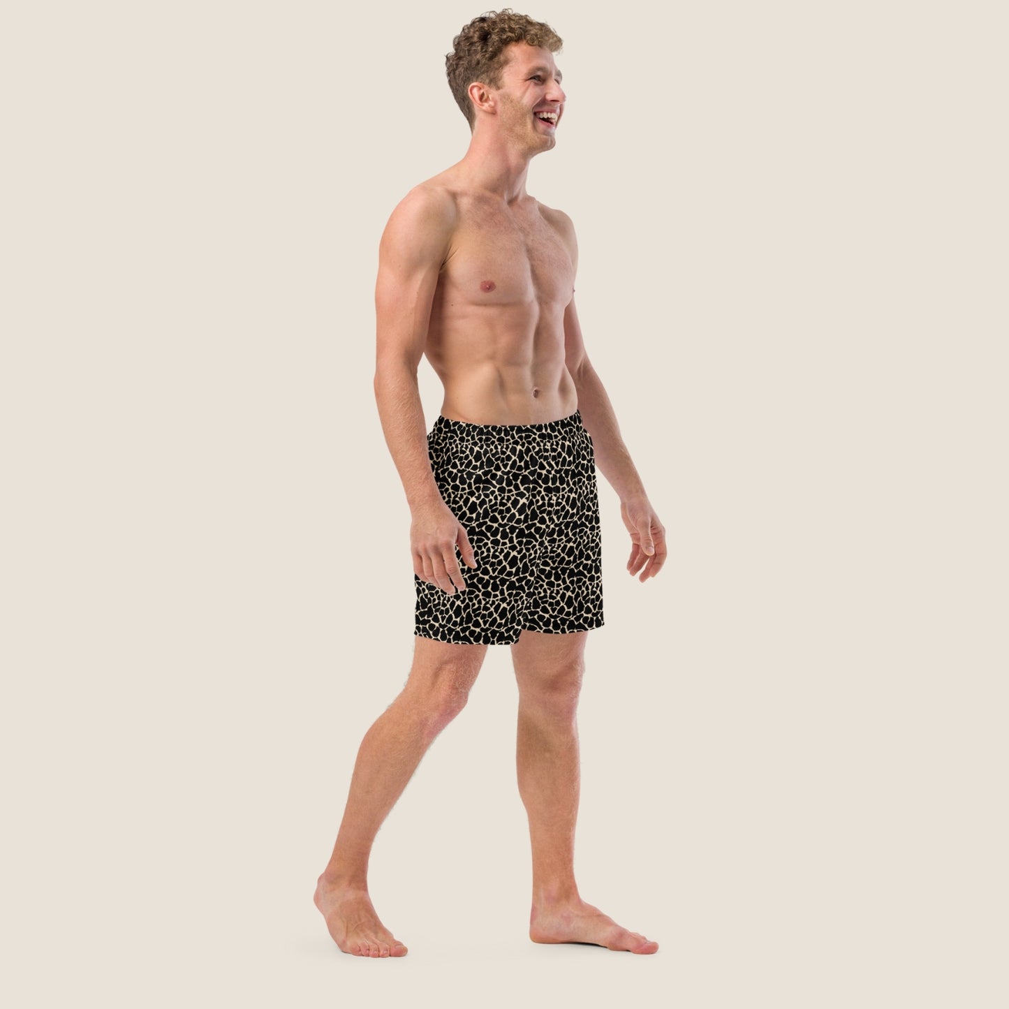 UNSEEN recycled swim shorts by Miss Piggy – light, sustainable men’s swimwear