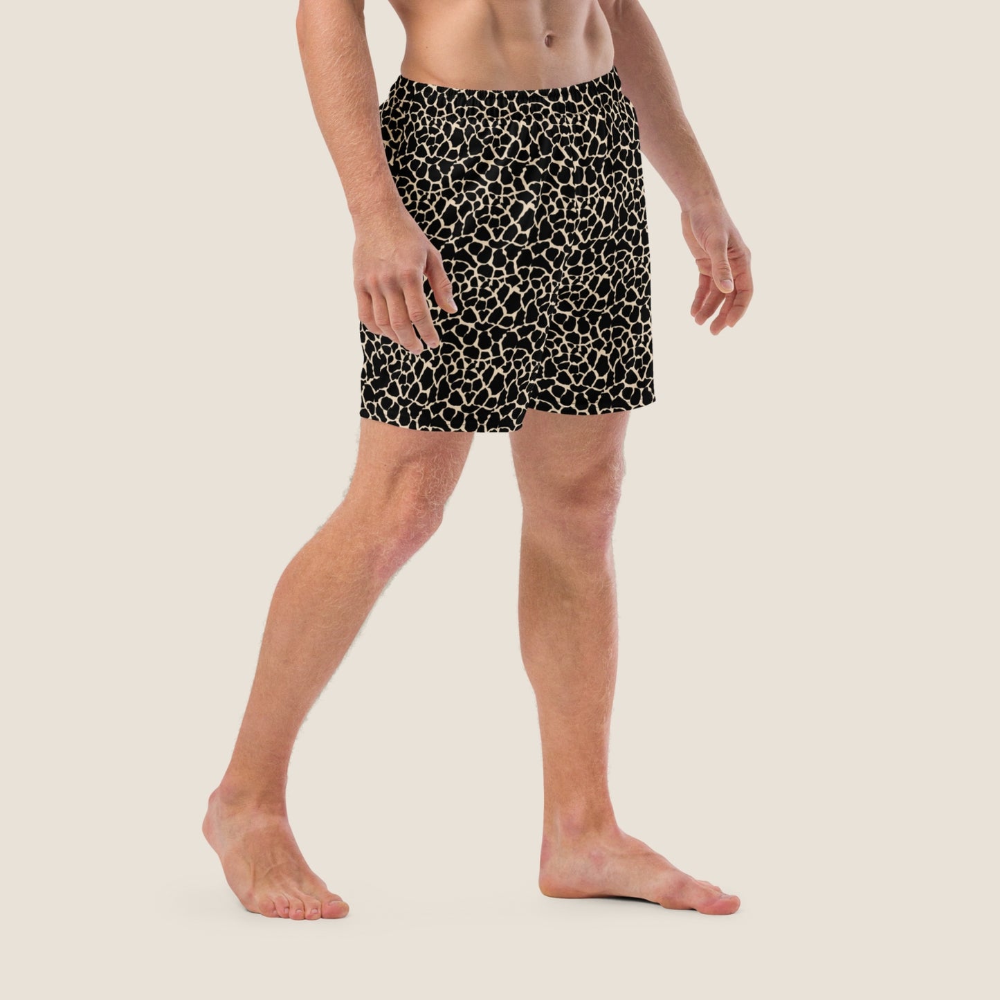 UNSEEN recycled swim shorts by Miss Piggy – light, sustainable men’s swimwear