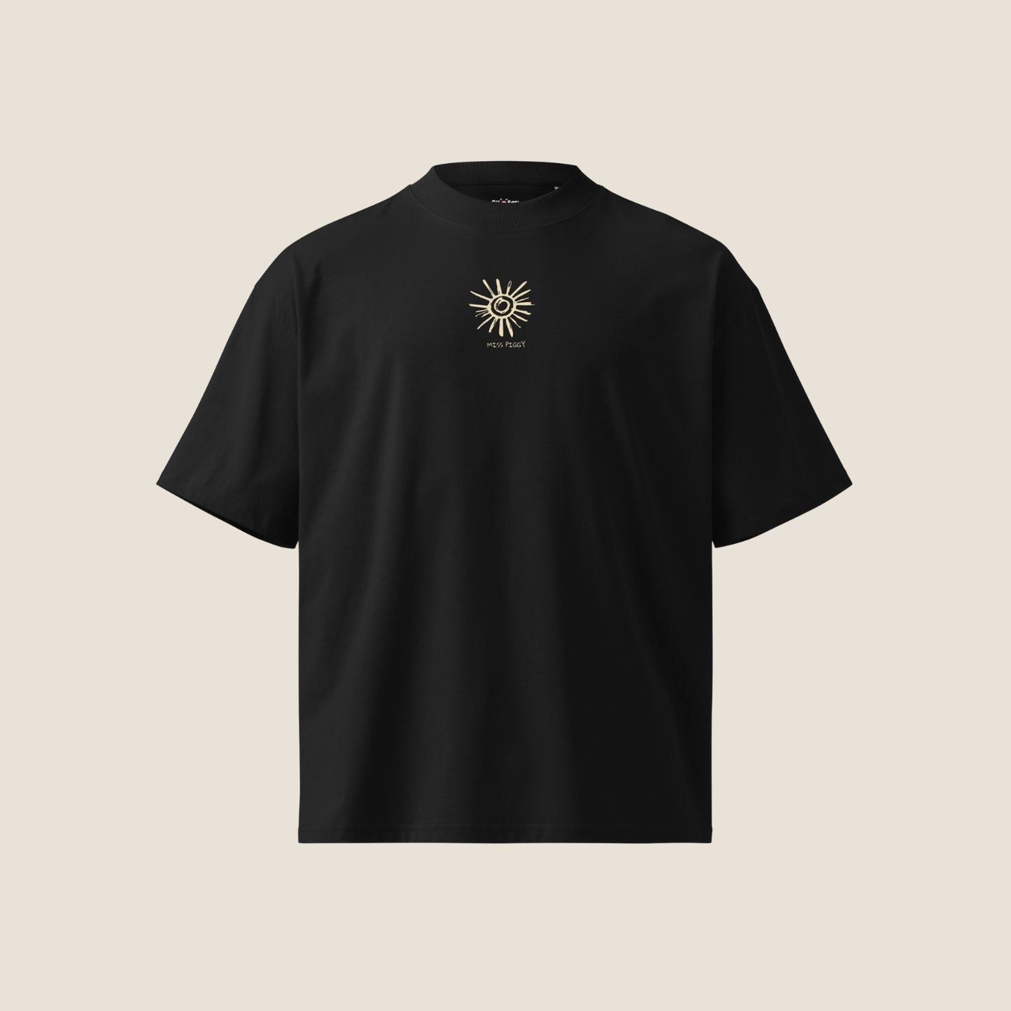 UNSEEN oversized organic t-shirt by Miss Piggy – Soulwear tee in black