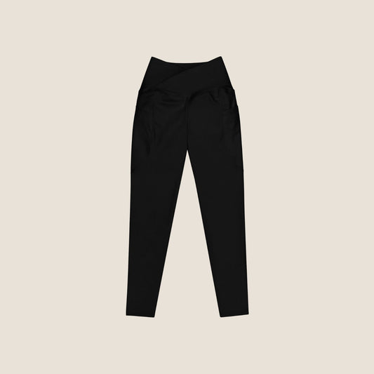 CALM MOVE Leggings in black, soft recycled fabric made for calm energy.