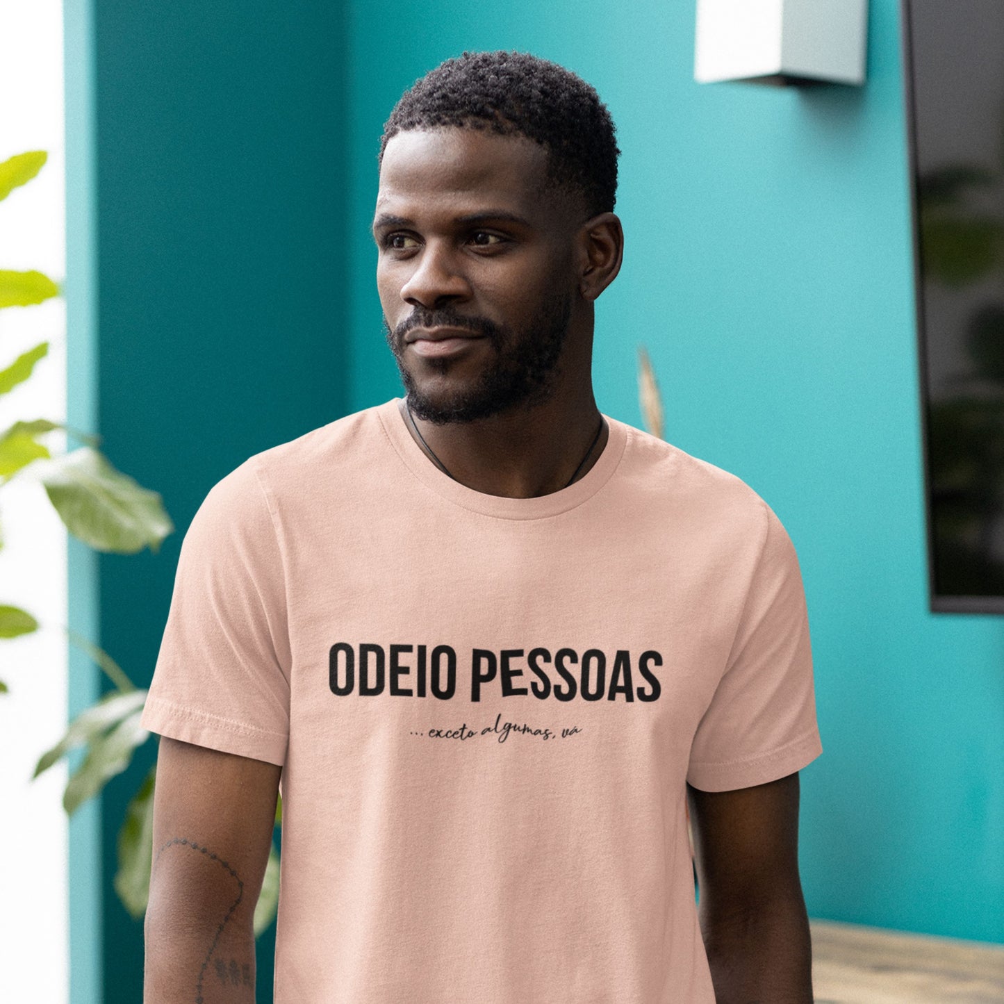 PEACH ODEIO PESSOAS (ALGUMAS) Organic T-shirt