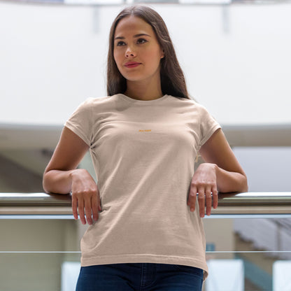 PEACH BODY Organic T-shirt