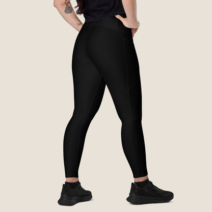 CALM MOVE Leggings in black, soft recycled fabric made for calm energy.