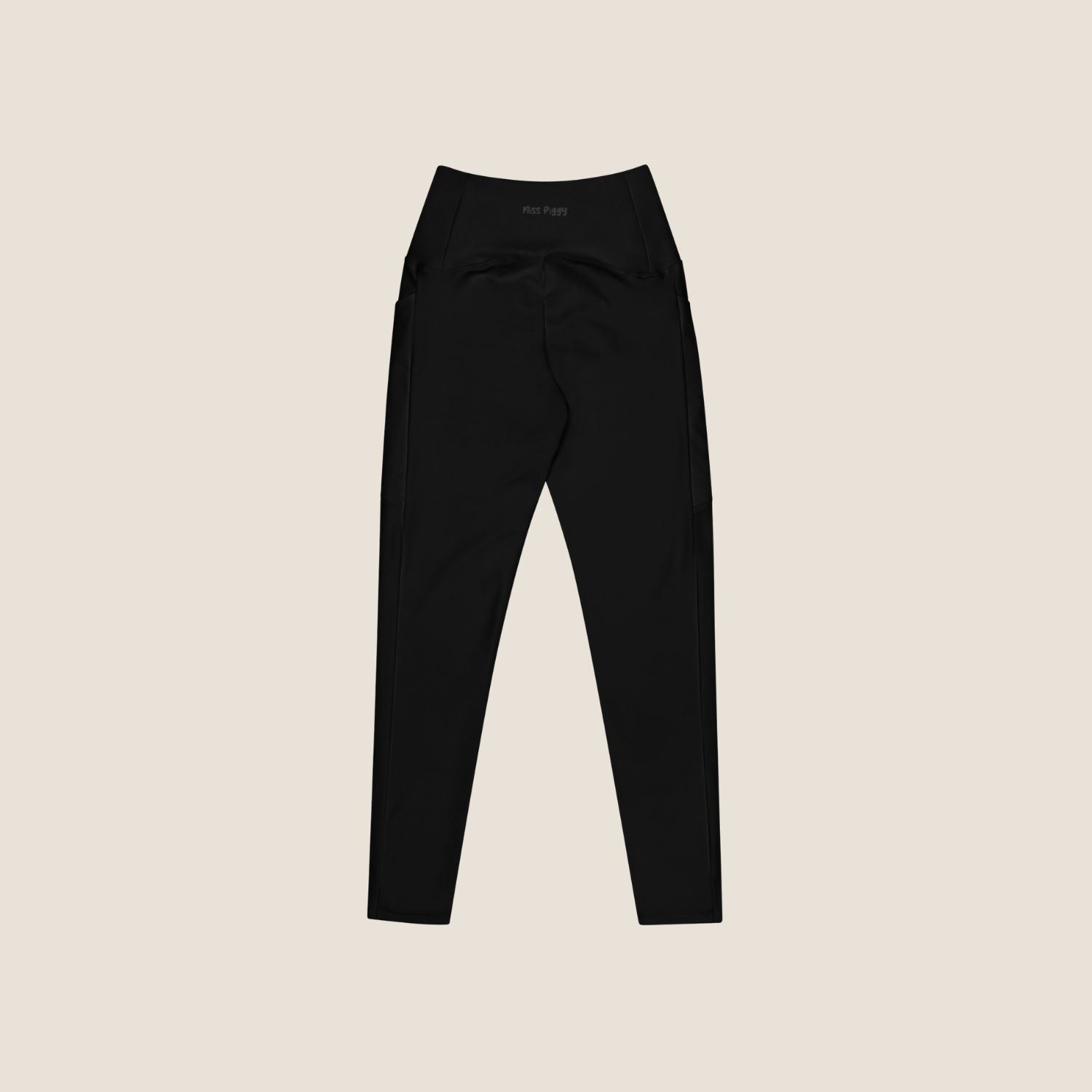 CALM MOVE Leggings in black, soft recycled fabric made for calm energy.