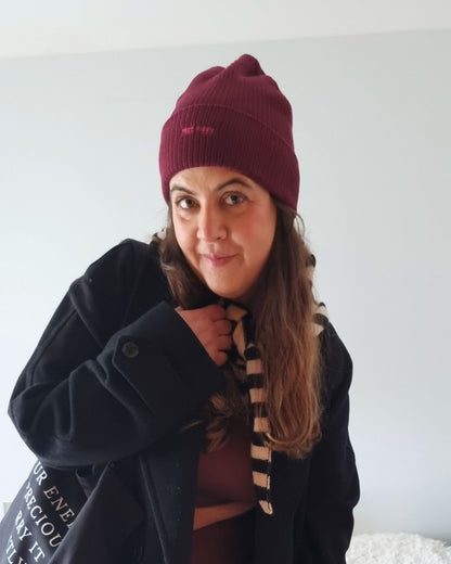 EMBER organic cotton beanie in burgundy embroidered in lipstick pink thread by Miss Piggy – Soulwear.