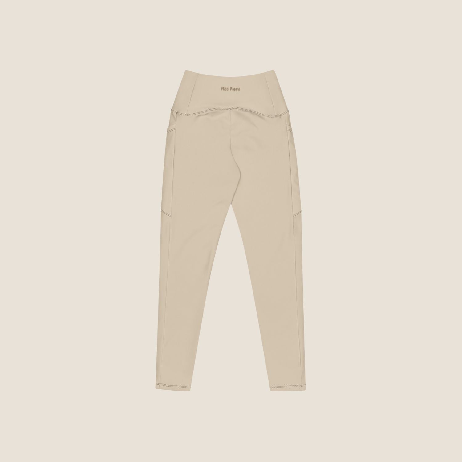 CALM MOVE Leggings in desert beige, soft recycled fabric made for calm energy.