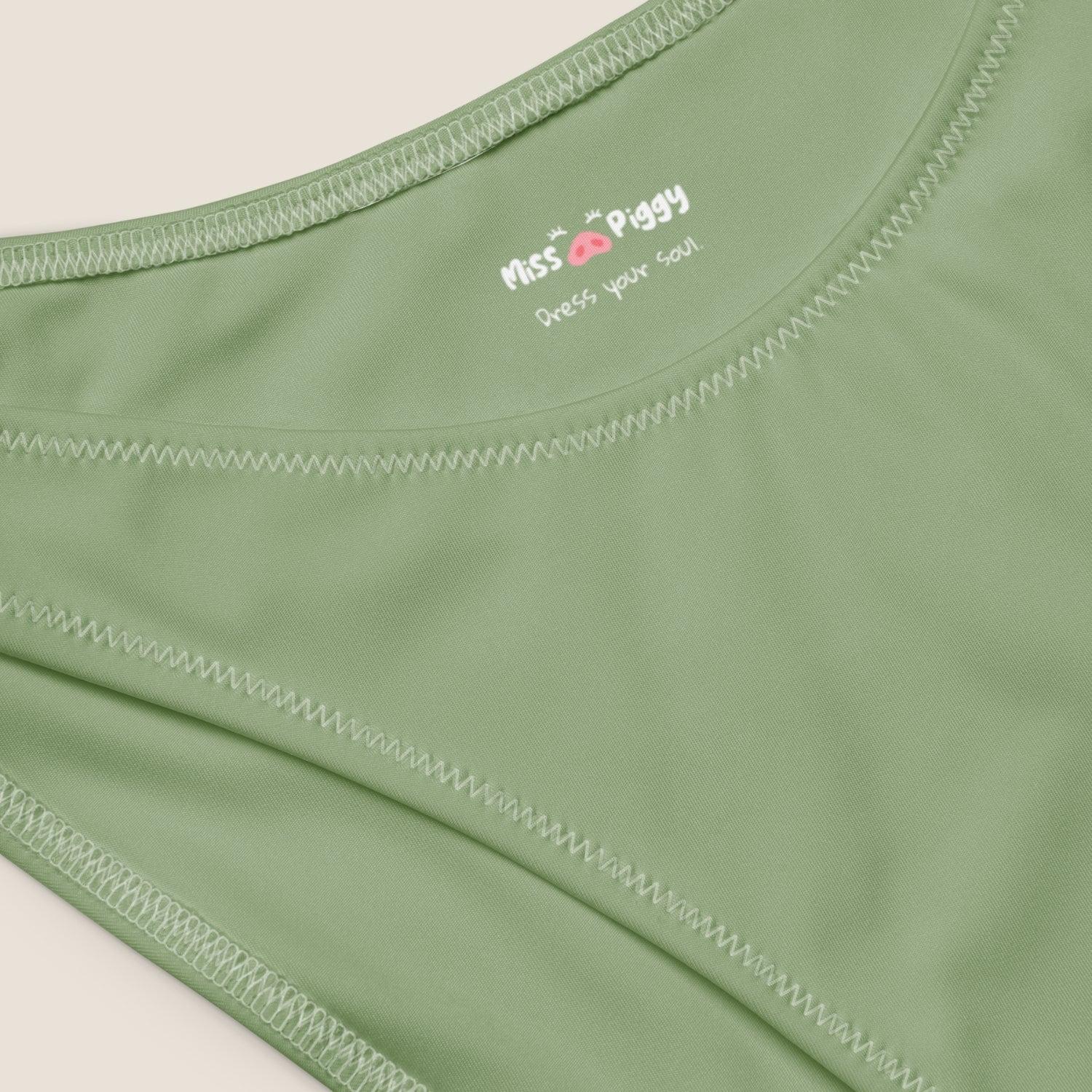 V-cut bikini bottom from the GRACE capsule - designed for comfort, movement and quiet confidence. Made from recycled materials.