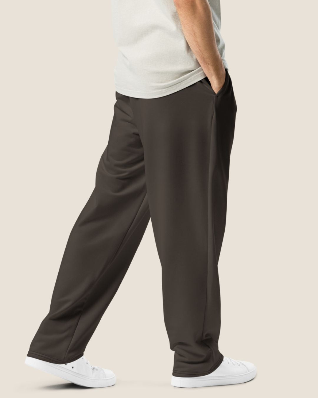 MISS PIGGY BASIC WIDE SWEATPANTS incharcoal with off-white print, made from recycled materials.
