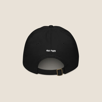 UNSEEN organic cap by Miss Piggy – sustainable soulwear accessory in black