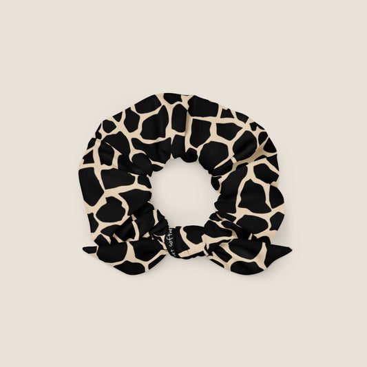 UNSEEN scrunchie by Miss Piggy – recycled hair accessory with summer soul