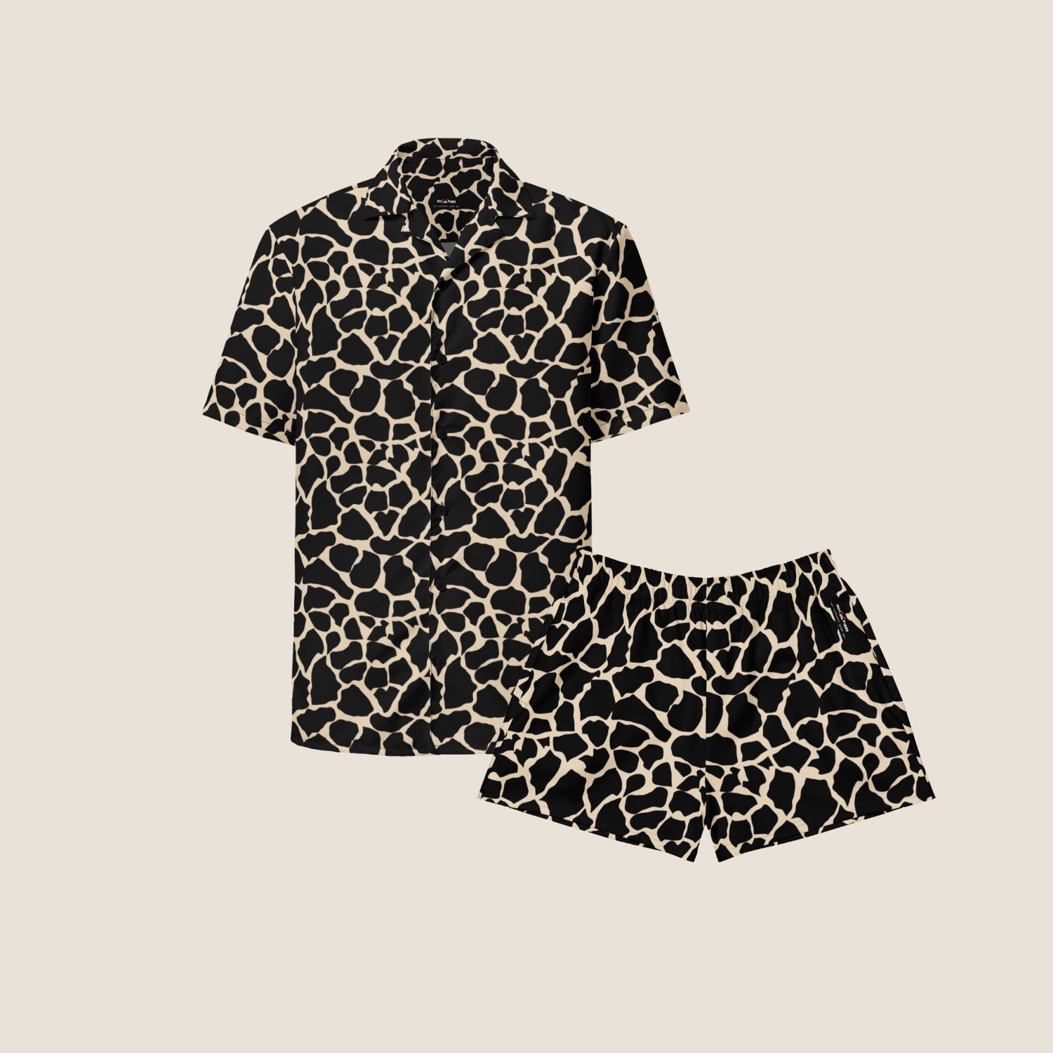 UNSEEN recycled shirt and shorts by Miss Piggy – featherlight soulwear capsule set