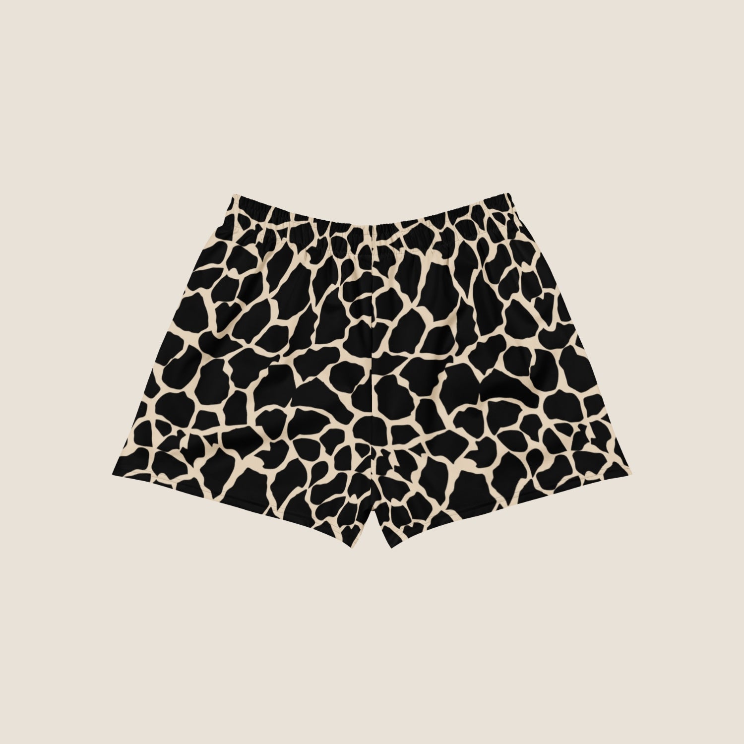 UNSEEN recycled shorts by Miss Piggy – light, conscious summer staple