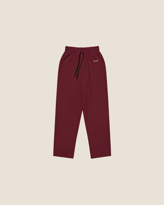 MISS PIGGY BASIC WIDE SWEATPANTS in burgundy with white print, made from recycled materials.