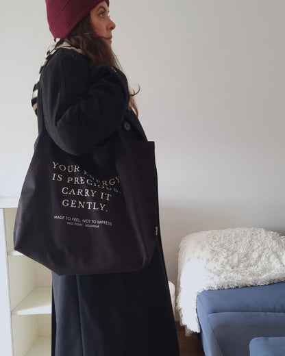 YOUR ENERGY Shopper in black, organic cotton tote bag by Miss Piggy – Soulwear.